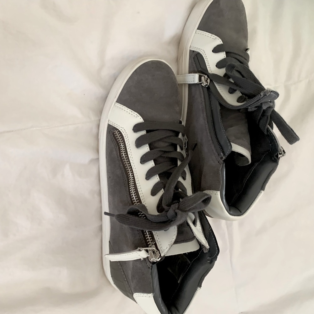 BLONDO waterproof sneaker